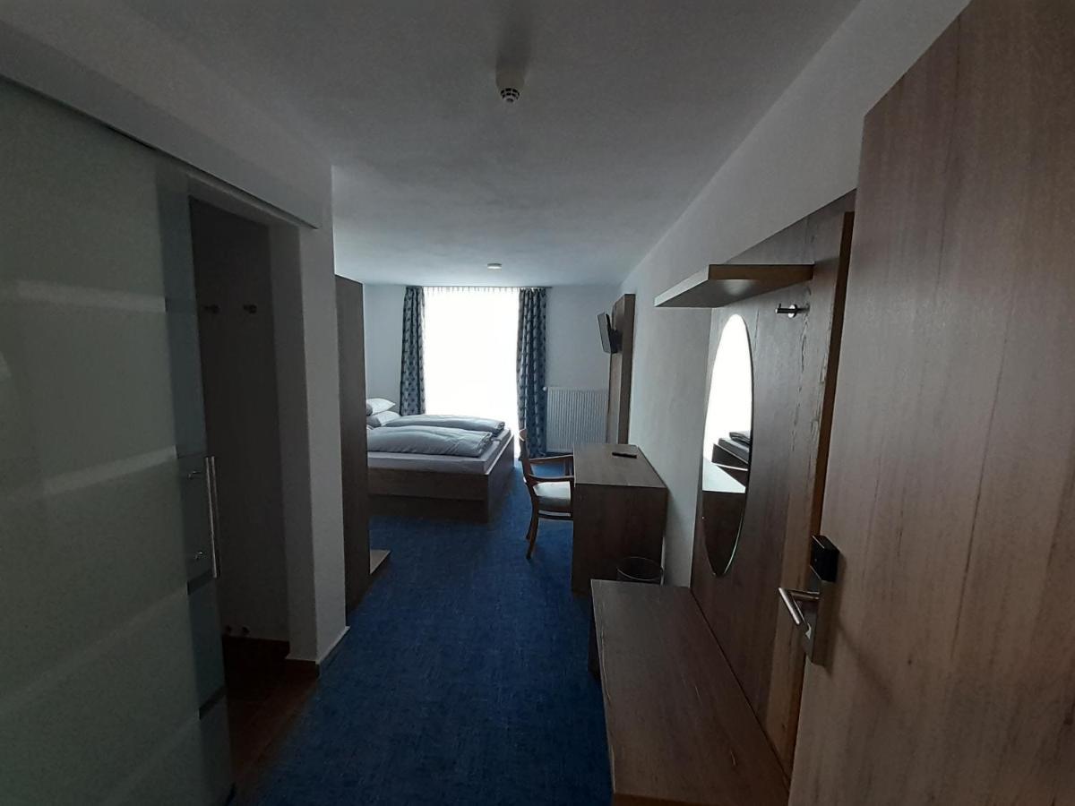 Laichingen Landgasthof Hotel Lamm מראה חיצוני תמונה